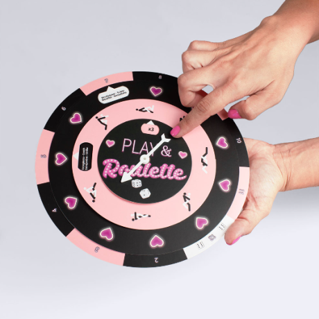 Play & Roulette Game