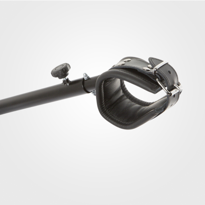 ZADO LEATHER SPREADER BAR WITH CUFFS